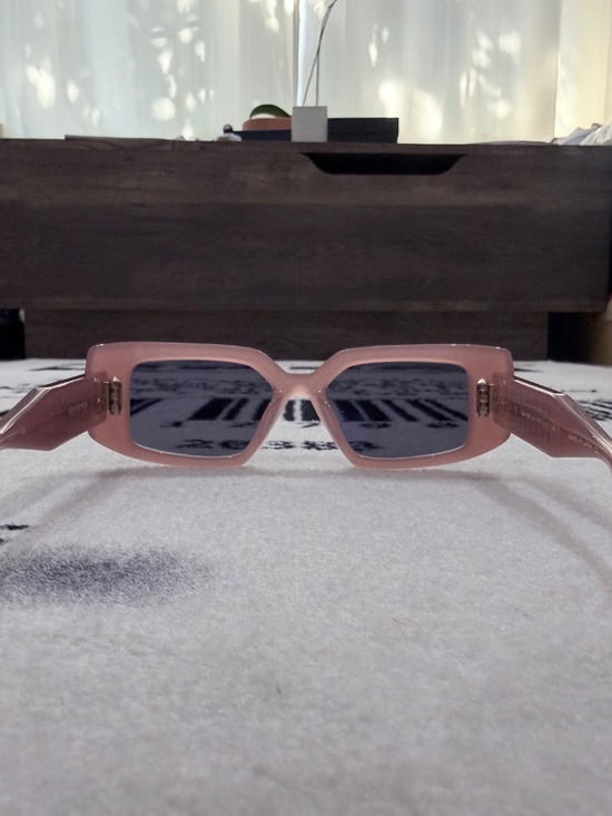 Valentino V-Cinque VLS108C Pink Gold Rectangular Thick Frame Studded Sunglasses main image 5
